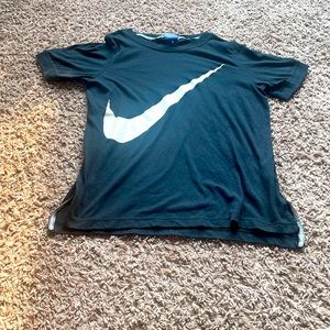 Nike shirt size S